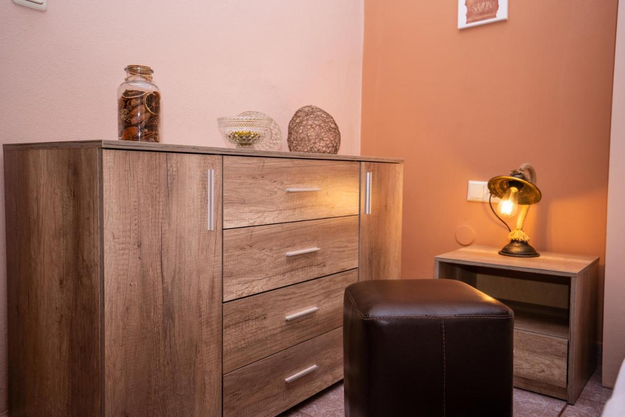 Ofrínion Magdalene'S Premium Apartments מראה חיצוני תמונה
