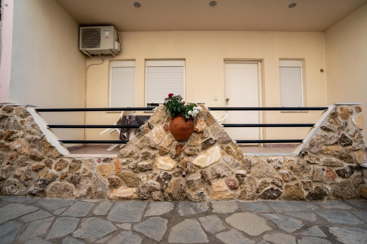 Ofrínion Magdalene'S Premium Apartments מראה חיצוני תמונה
