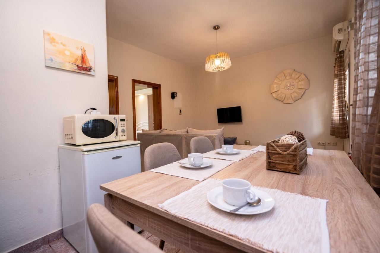 Ofrínion Magdalene'S Premium Apartments מראה חיצוני תמונה
